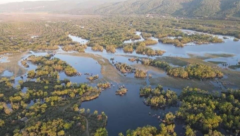Bursa'daki bu sahili gören hayran kalıyor: 22 kilometrelik doğa harikası tatilcileri bekliyor - Resim: 1