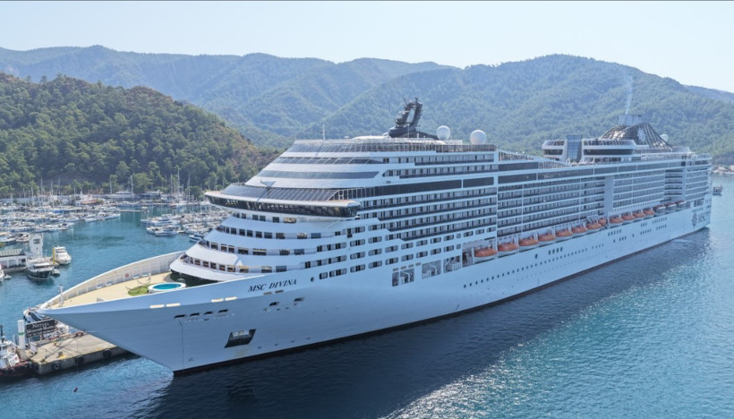 Dev kruvaziyer Marmaris'e demir attı: 4 bin 249 turist geldi - Resim : 1