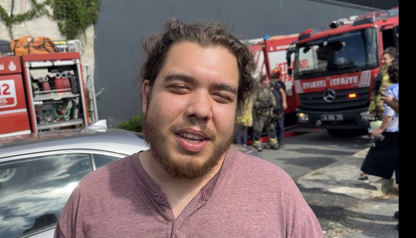 Kurutma makinesi bomba gibi patladı: Balkonda kurtarılmayı beklediler - Resim: 12