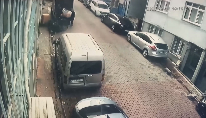 Konteynerdeki sır çözüldü: Narkotik ekipleri şebekeyi çökertti - Resim: 1