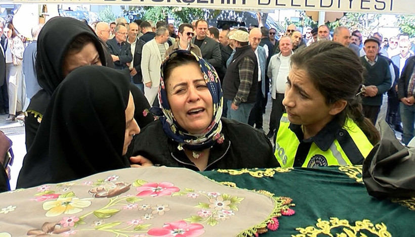 İzmir'de avukatlık cübbesiyle uğurlandı: Penbegül’ü polis nişanlısı öldürmüştü - Resim : 1