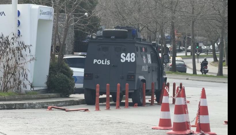 &Uuml;niversite&rsquo;de d&ouml;nem &ouml;devi kavgası kanlı bitti: Arkadaşını yangın merdiveninde bı&ccedil;akladı - Resim : 7