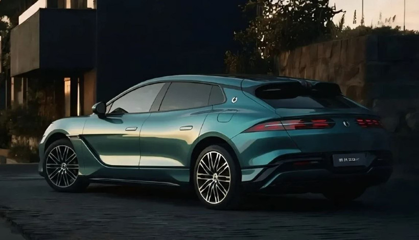 Dünyanın en uzun menzilli elektrikli otomobili tanıtıldı: Tam bir teknoloji harikası... - Resim: 5