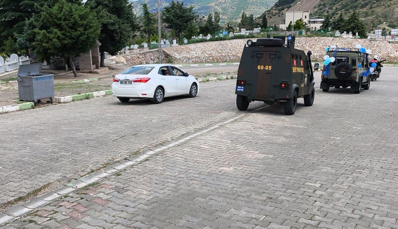 Kirveleri polis abileri oldu: Şehit çocuklarına muhteşem sünnet töreni - Resim : 2