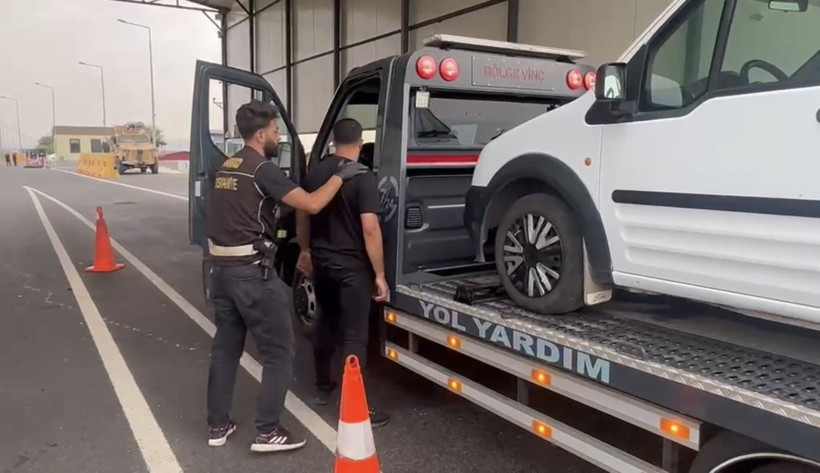 Çekici oyunu tutmadı: Tankın içinde çıkanlar polisi şoke etti - Resim : 4