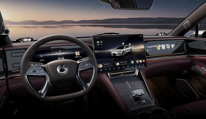 Dünyanın en uzun menzilli elektrikli otomobili tanıtıldı: Tam bir teknoloji harikası... - Resim: 4