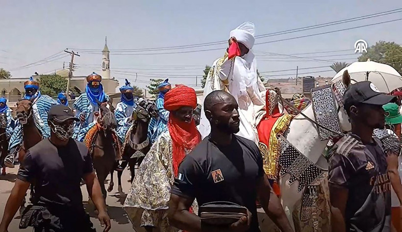 At sırtında asırlık gösteri: 'Hawan Daushe' büyülemeye bevam ediyor - Resim: 14