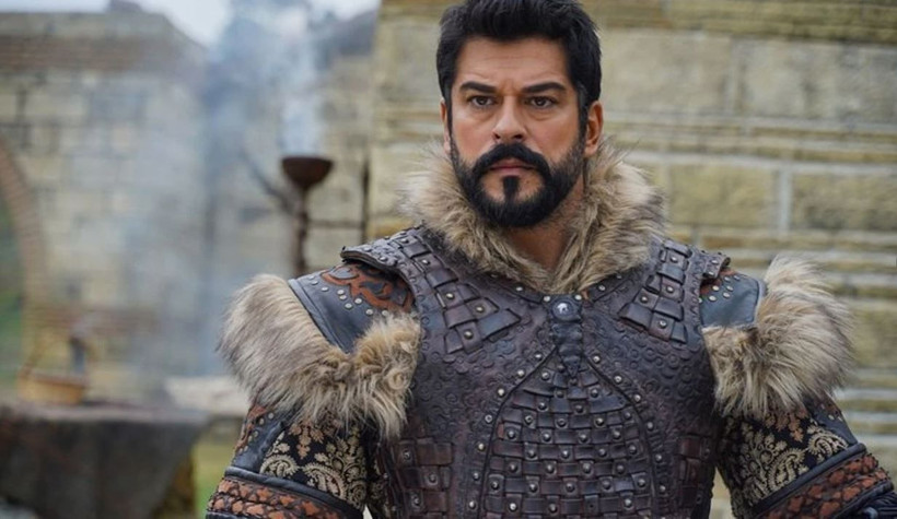 Burak Özçivit'in 35 milyonluk yeni oyuncağı! Etiler trafiğinde görüntülendi… - Resim: 14