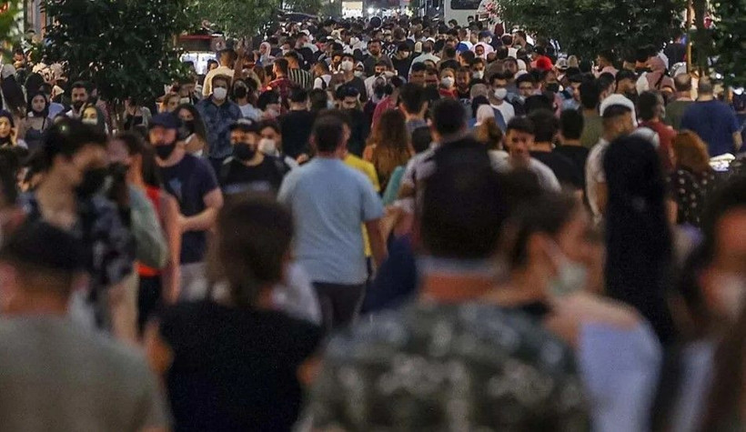 Son ankette Mansur Yavaş ile Erdoğan yarıştırıldı: Dikkat çeken sonuç - Resim: 6