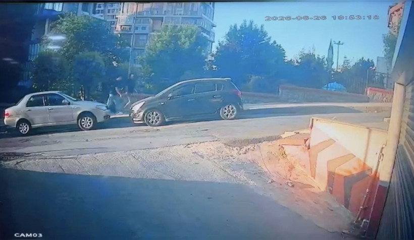 Lüks otomobil canavara dönüştü: Kazadan sonra arkasına bakmadan kaçtı - Resim: 6