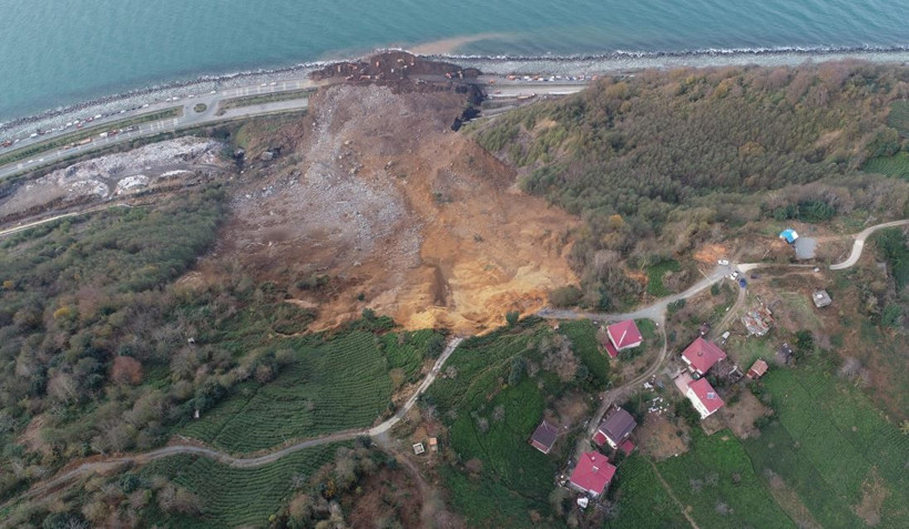 Prof. Dr. Bektaş Doğu Karadeniz’deki afet riskini işaret etti - Resim: 4