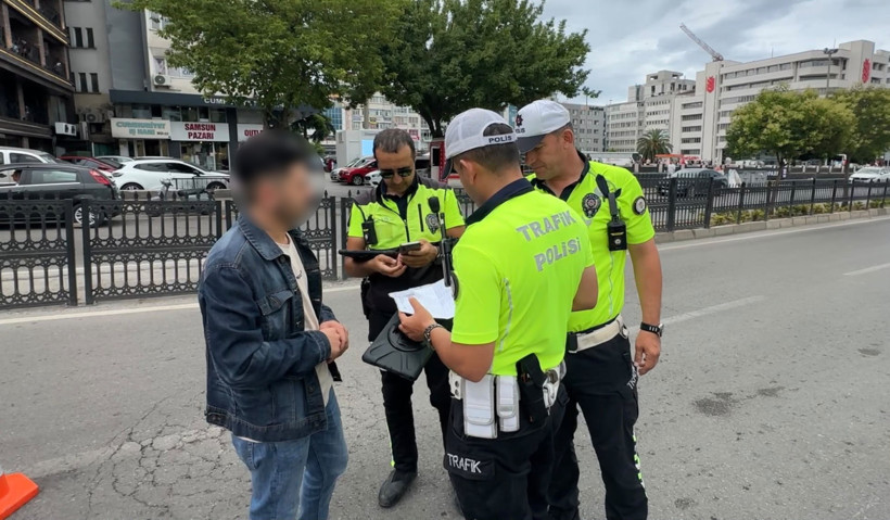 Trafik denetimini görünce geri geri açtı: Motorize polis yakaladı - Resim : 2