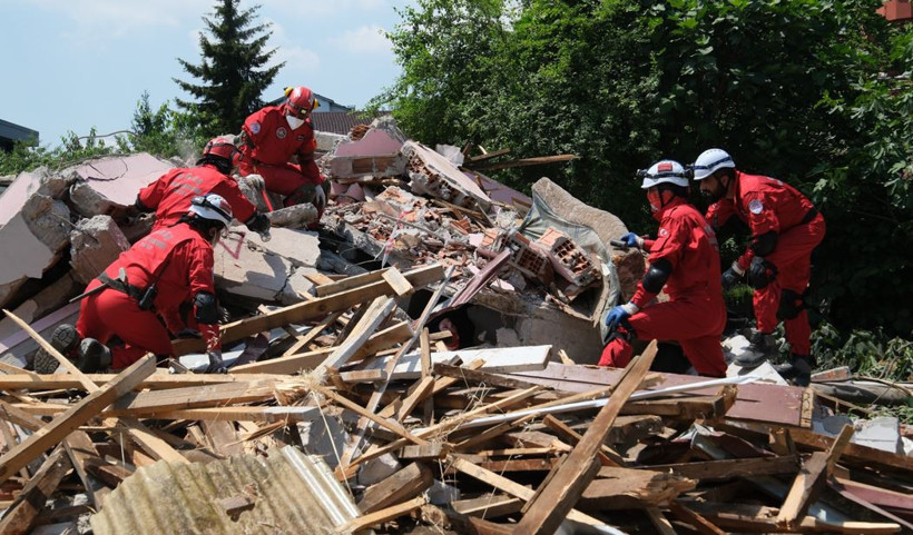 Düzce'de korkutan Senaryo: 7.2'lik deprem alarmıyla ekipler harekete geçti - Resim : 3
