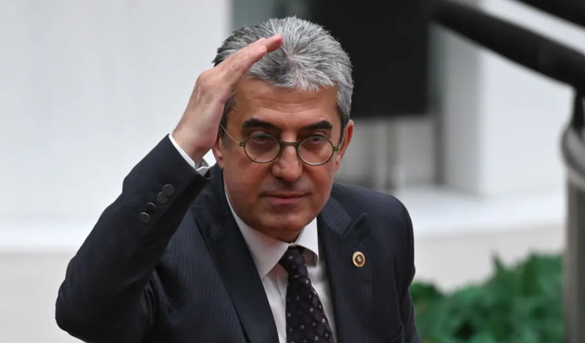 YENİ Parti'den Fatma Betül Sayan'a 8 soru: Burs alan bir kişi 163 milyonu nereden buldu? - Resim: 3