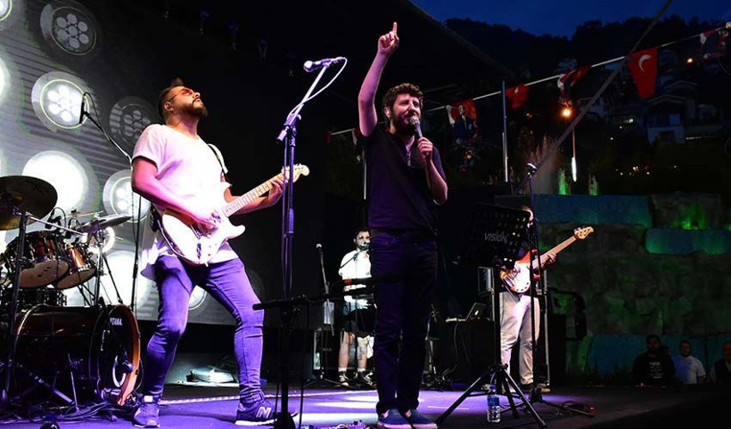 19 Mayıs Coşkusu Türkiye’yi Sarıyor: Konserler ve Gençlik Festivalleri hazır - Resim: 15