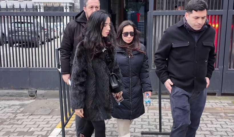 Ünlü yapımcı Erol Köse’ye veda: Cenazeye kimler geldi, neler yaşandı? İşte detaylar… - Resim: 19