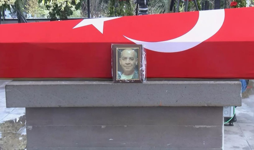 Leyla ile Mecnun’un Aksakallı Dede’si Köksal Engür’ü vefatının 3. yılı - Resim: 10