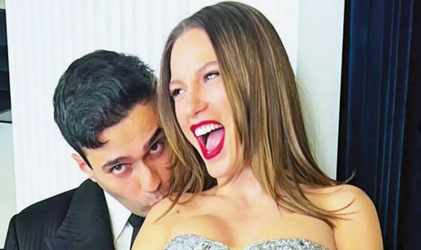 Serenay Sarıkaya ve Mert Demir yazın evleniyor mu? Havalimanında yakalandı, bakın ne dedi? - Resim: 11