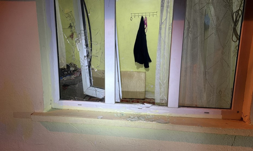 Komşu kavgası kana bulandı: 3 yaralı var - Resim : 1