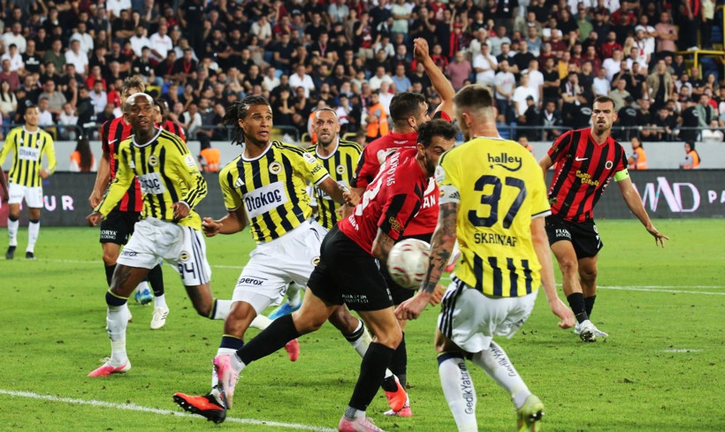 Ahmet Çakar'dan Fenerbahçe maçının ardından olay çıkış: "Skandal karar" - Resim: 7