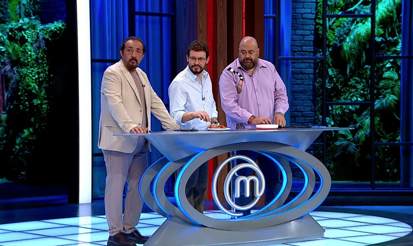 MasterChef’te eleme gecesi nefes kesti: Yarışmaya veda eden isim belli oldu - Resim: 2