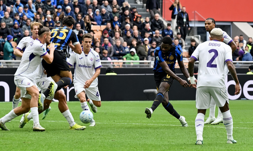 Inter son dakika Fiorentina'yı mağlup etti: Namağlup serisini 8 maça çıkardı - Resim : 1