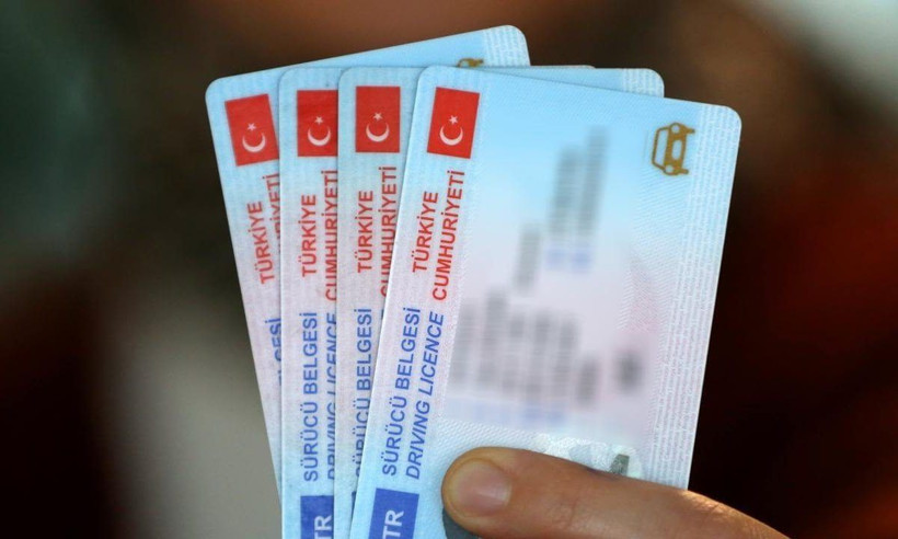 Trafikte yeni düzenleme bu 4 hatayı yapanın ehliyetleri iptal edilecek - Resim: 9