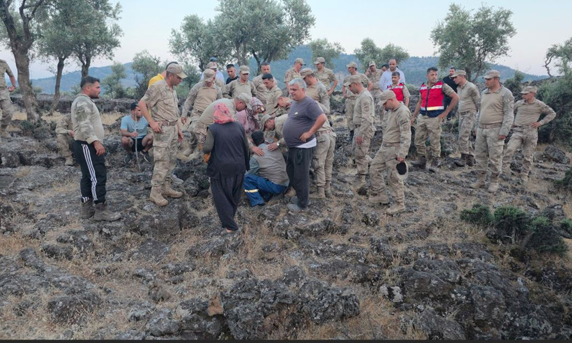 Arazinin sırrı ekipleri şoke etti: Hatay’da volkanik yarıktan dehşet anları - Resim : 1