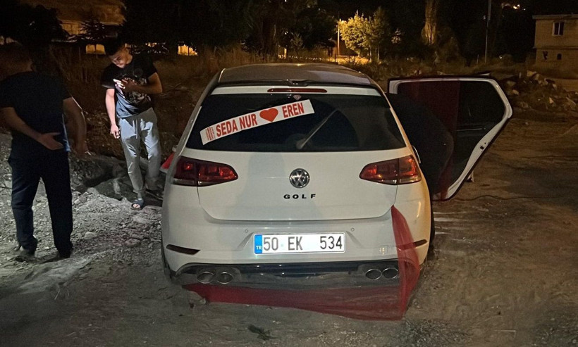Düğün yolunda acı olay: Gelin arabası takla attı - Resim: 3