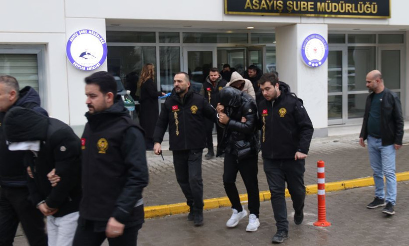 Dijital izler ele verdi: Fuhuş organizasyonu çökertildi: Eskişehir’den 6 ile yayıldı - Resim : 6