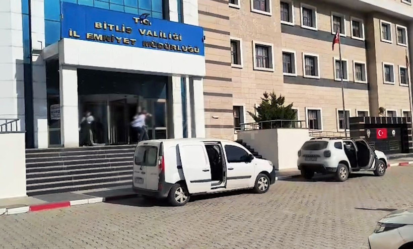Zehir tacirlerinin planı bozuldu: Bitlis'te uyuşturucu haberi - Resim: 2