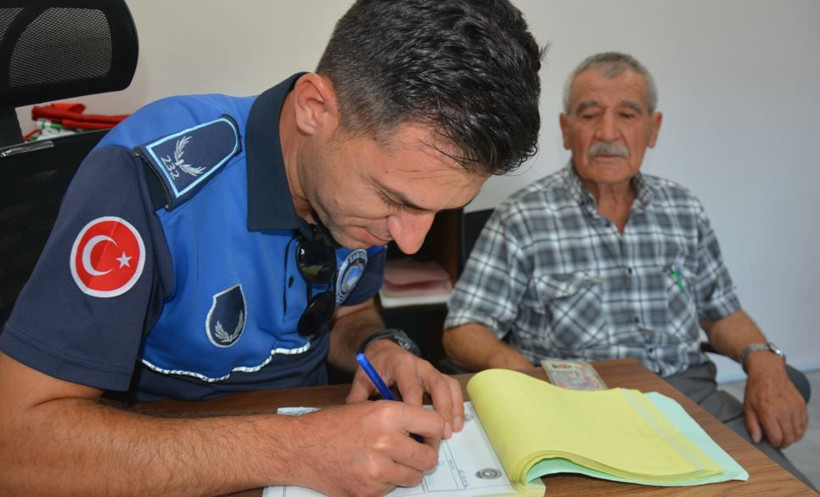 Kıbrıs Gazisinden insanlık dersi: Bulduğu altınları teslim etti: 400 bin lira değerinde - Resim: 5