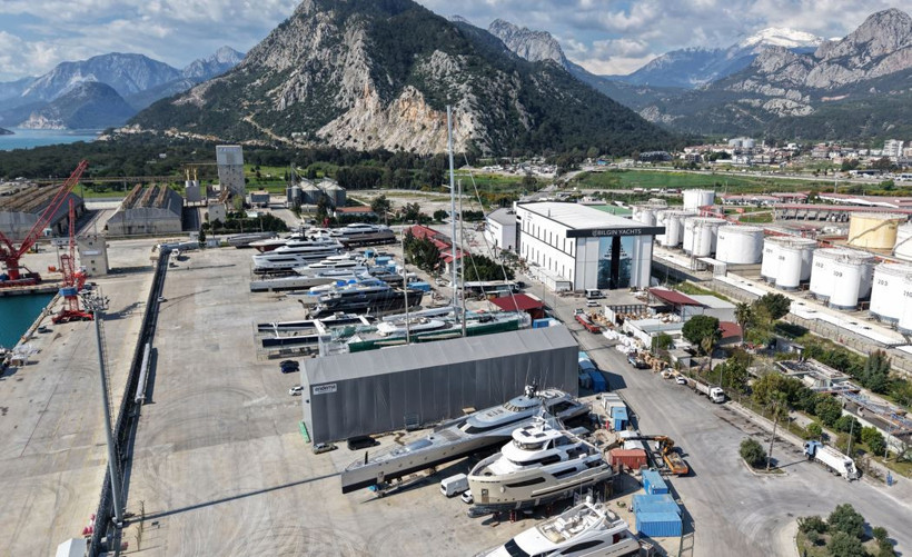 Dalgalara meydan okuyan Galaxy yatlar Antalya’ya indi: Dünya’da sadece iki tane - Resim : 2