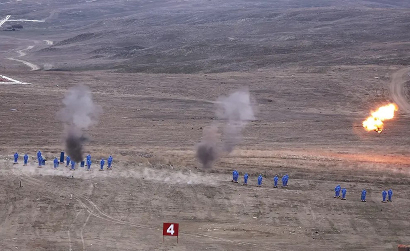 Türkiye’de bir ilk: KARGU sürü İHA’lar canlı mühimmatla tam isabet - Resim : 2