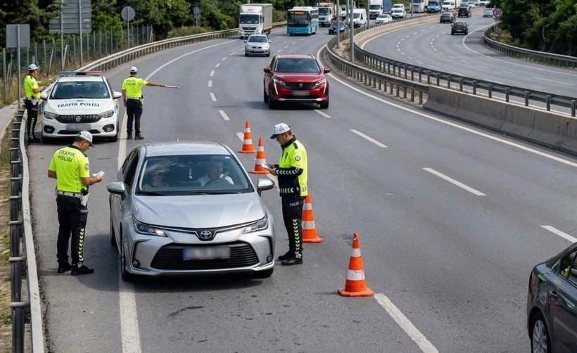 Milyonlarca araç sürücüsünü ilgilendiriyor: 20 gün kaldı, 40 bin lira zorunluluğu var - Resim: 7