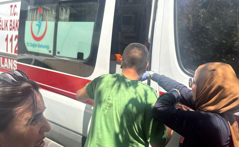 İtfaiye kapıyı kırıp alevlerin için çekti aldı: Evi ateşe verdikten sonra kapıyı kilitledi - Resim : 3