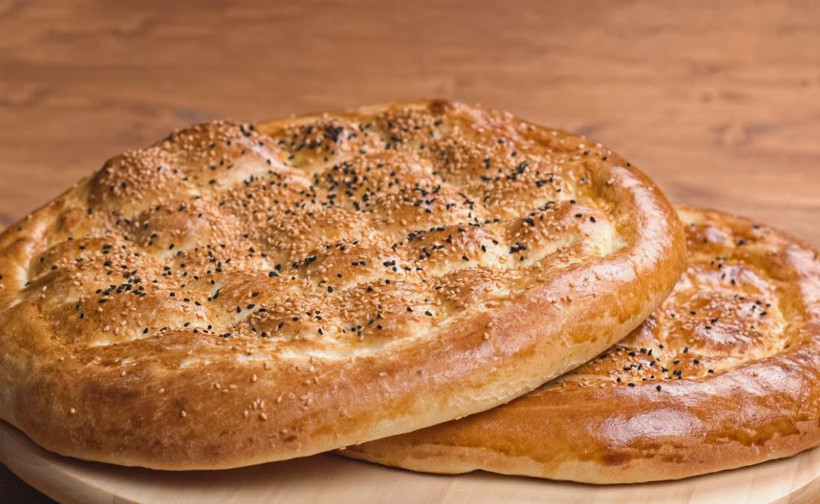 Pratik ev yapımı susamlı Ramazan pidesi nasıl yapılır? - Resim : 1