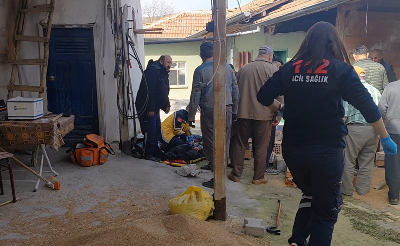 Buğday deposunda dehşet dolu anlar: Birinin parmakları koptu, diğer enkaz altında kaldı: Ekipler zamanla yarıştı - Resim : 2