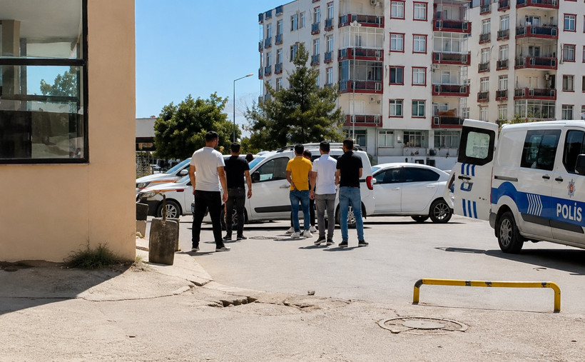 Ne yaptıysa kurtulamadı: Yolunu ikinci kez kesip kanlar içinde bıraktılar: Şanlıurfa'da maganda dehşeti - Resim : 1