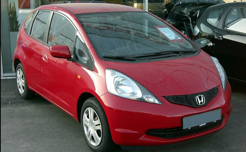 1 milyon TL altına alınabilecek 5 otomatik vitesli ikinci el otomobil listelendi - Resim: 3