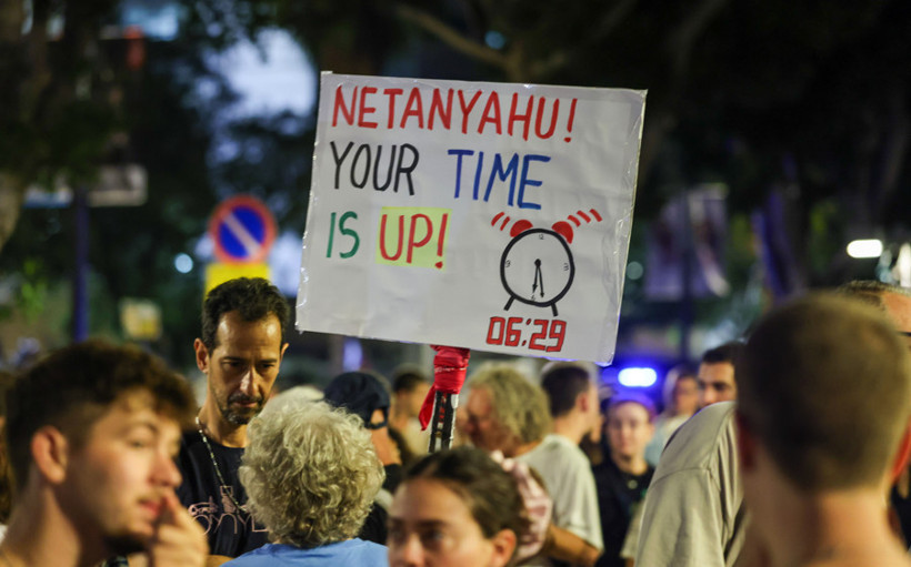 Tel Aviv’de Netanyahu karşıtı gösteri: On binlerce kişi seçim öncesi sokağa çıktı - Resim : 2