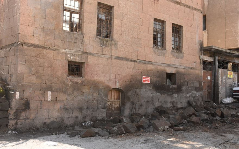 Bitlis’in hafızası tek tek siliniyor: Mirasçılar çok acil çözüm bekliyor - Resim: 4