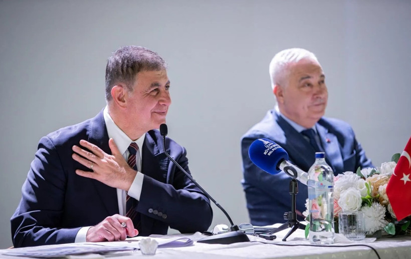 İzmir'de muhtarlarla güç birliği: İki yılda 49 bin başvuru çözüme kavuştu - Resim : 1