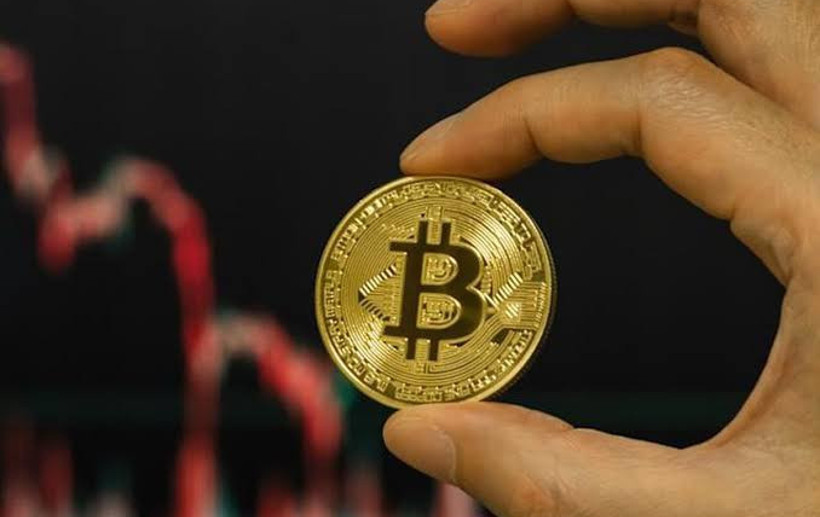 Bitcoin 83 bin doları aştı: Kriptoda 6 yıllık cüzdan uyandı - Resim : 3