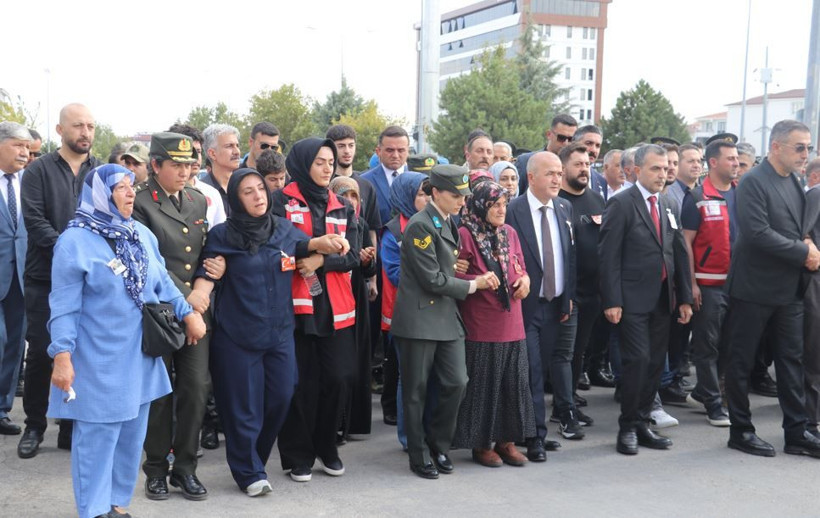 Elazığ şehidini kalbine gömdü - Resim: 2