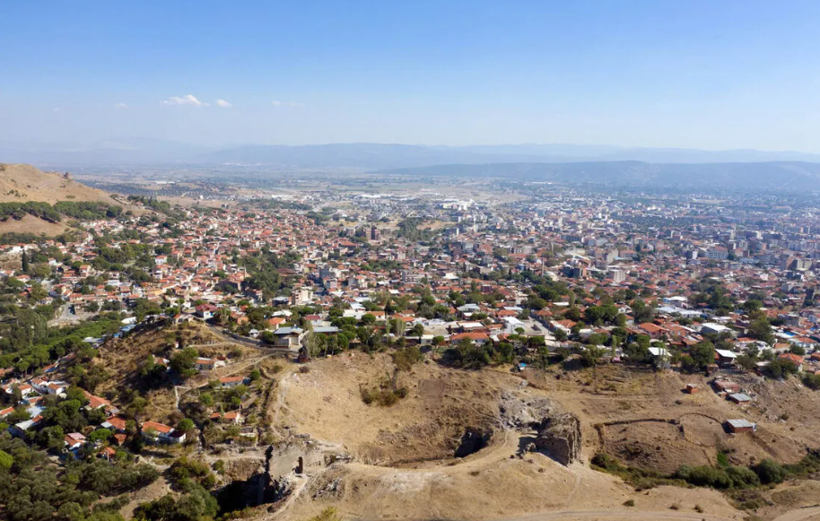 İzmir’in tarih başkentinde sanat dirilecek: ZEUS Derneği yola çıkıyor - Resim: 2