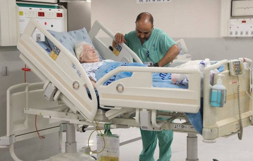 Tel Aviv'de savaş alarmı: Hastalar otoparklara taşındı - Resim: 6