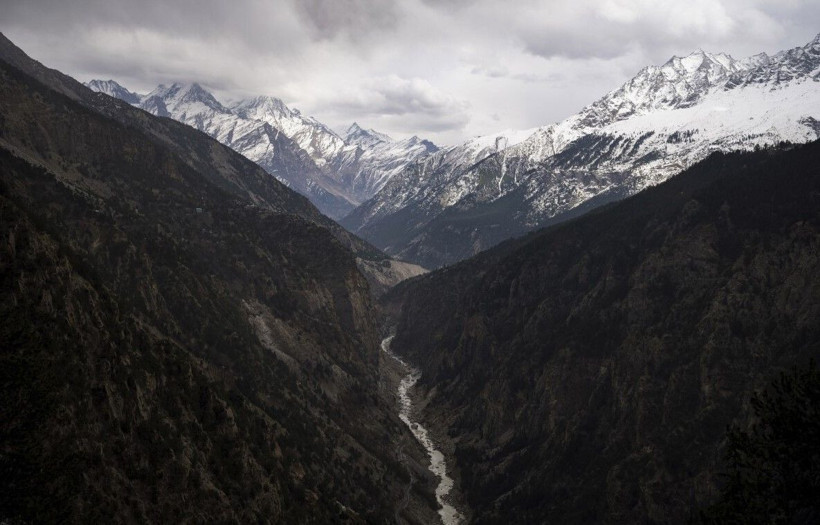 Asya'nın su kulesi çöküyor: Himalaya buzulları hızla eriyor: 2 milyar kişi tehdit altında - Resim: 8