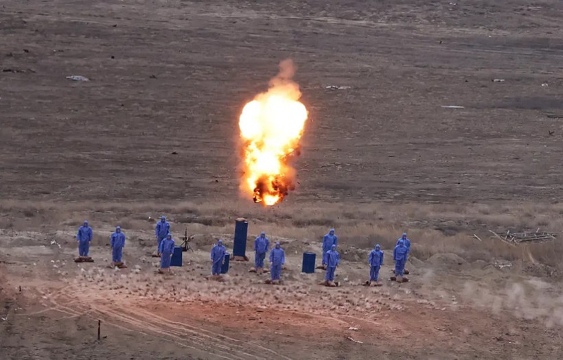 Türkiye’de bir ilk: KARGU sürü İHA’lar canlı mühimmatla tam isabet - Resim : 1