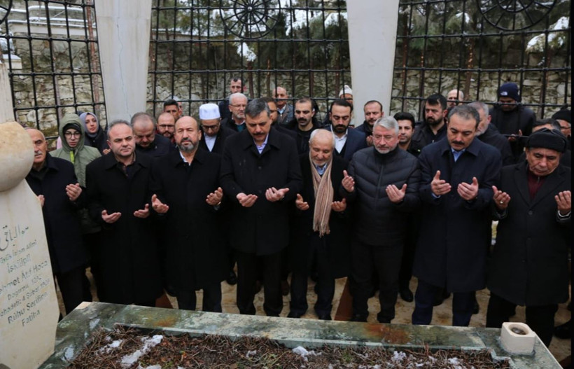 Nevzat &Ccedil;i&ccedil;ek arşivi a&ccedil;tı: İ&ccedil;işleri Bakanı Mustafa &Ccedil;ift&ccedil;i artık Hafız Bakan olarak anılır - Resim : 1